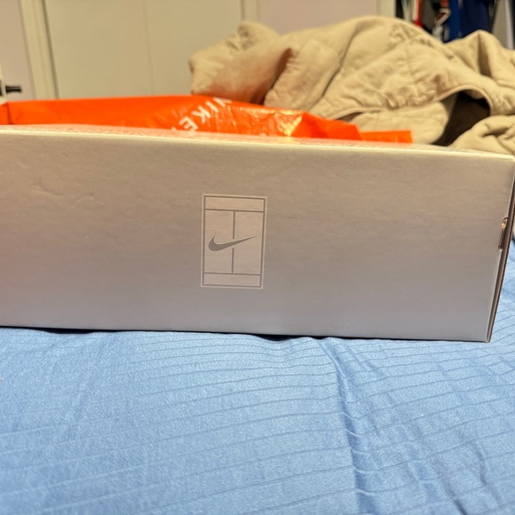 Nike Zoom Vapor AJ3 x Roger Federer Tennis Shoe - Picture 9 of 10